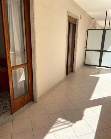 בית הארחה Flat215 *
